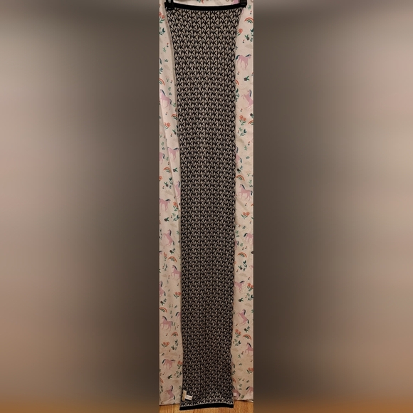 NWOT Michael Kors Black & Grey Casual Preppy Hat & Scarf Wrap Set - Picture 5 of 9